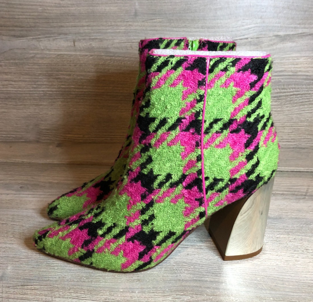Betsey Johnson Jackky Green Multi Plaid Ankle Boots Size 6